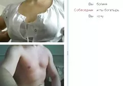 Geile Hure fickt und saugt Schwanz kostenlose pornofilme in deutscher sprache auf einem weißen Sofa