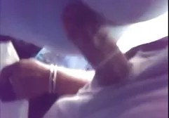Das Küken mit einem erstaunlichen schmalen Hündchen wird einem Mann in den kostenlose fickfilme ohne anmeldung Arsch gegeben! Sie stöhnt so süß auf ihn, dass Sie in dieser Melodie schwelgen wollen!