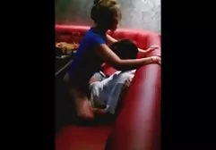Guy fickt seine junge Freundin kostenlose pornofilme blasen und spritzt auf ihre Titten