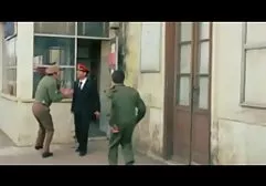 Dieser Kerl hatte einfach lange Zeit keinen Sex, da er auf ein pornofilme kostenlos sehen Mädchen gestoßen war, der Kerl fickte ihre riesigen Mitglieder buchstäblich halb zu Tode, der Arsch des Mädchens bekam am meisten