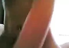Dude zieht den Sex seiner Freundin rusische sex filme auf einem Tablet aus und fickt sie anal durch