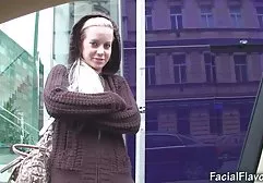 Zwei gubastenki negrososki schwammen mit Schwämmen auf den schwarzen Stamm gratis sexfilme ohne anmeldung