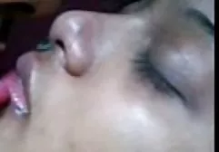 Als der Geschäftsmann von der Arbeit nach Hause kam, fing er an, das junge asiatische Kindermädchen wütend zu schelten, nahm deutschesexfilmekostenlos ein Mitglied seiner Hose heraus und brachte ihnen den Geist der Hündin bei