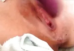 Brünette Adriana Chechik nimmt drei kostenlose deutschsprachige sex filme gutaussehende auf