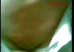 Der Ehemann hat eine versteckte Kamera im Haus installiert und sieht zu, wie seine saftige Frau eine sexfilme k vollbusige Schlampe auf dem Bett fickt