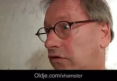 Reife vollbusige Blondine reitet ein Mitglied der Glatze gut aussehend und fickt kostenlose pornofilme in voller länge ihn