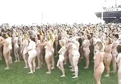Geile Kerl hart fickt eine dünne junge Babe in kostenlose italienische sexfilme den Mund