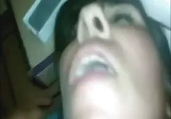 Zwei Girls haben Skype aktiviert pornofilme gruppensex und masturbieren voreinander