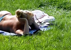 Zwei junge Brünette lecken dem Glatzkopf den Anus und werden sexfilme gratis gefickt