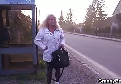 Jungs fickten eine reife Hündin kostenlose sexfielme in einem Van in allen Ritzen